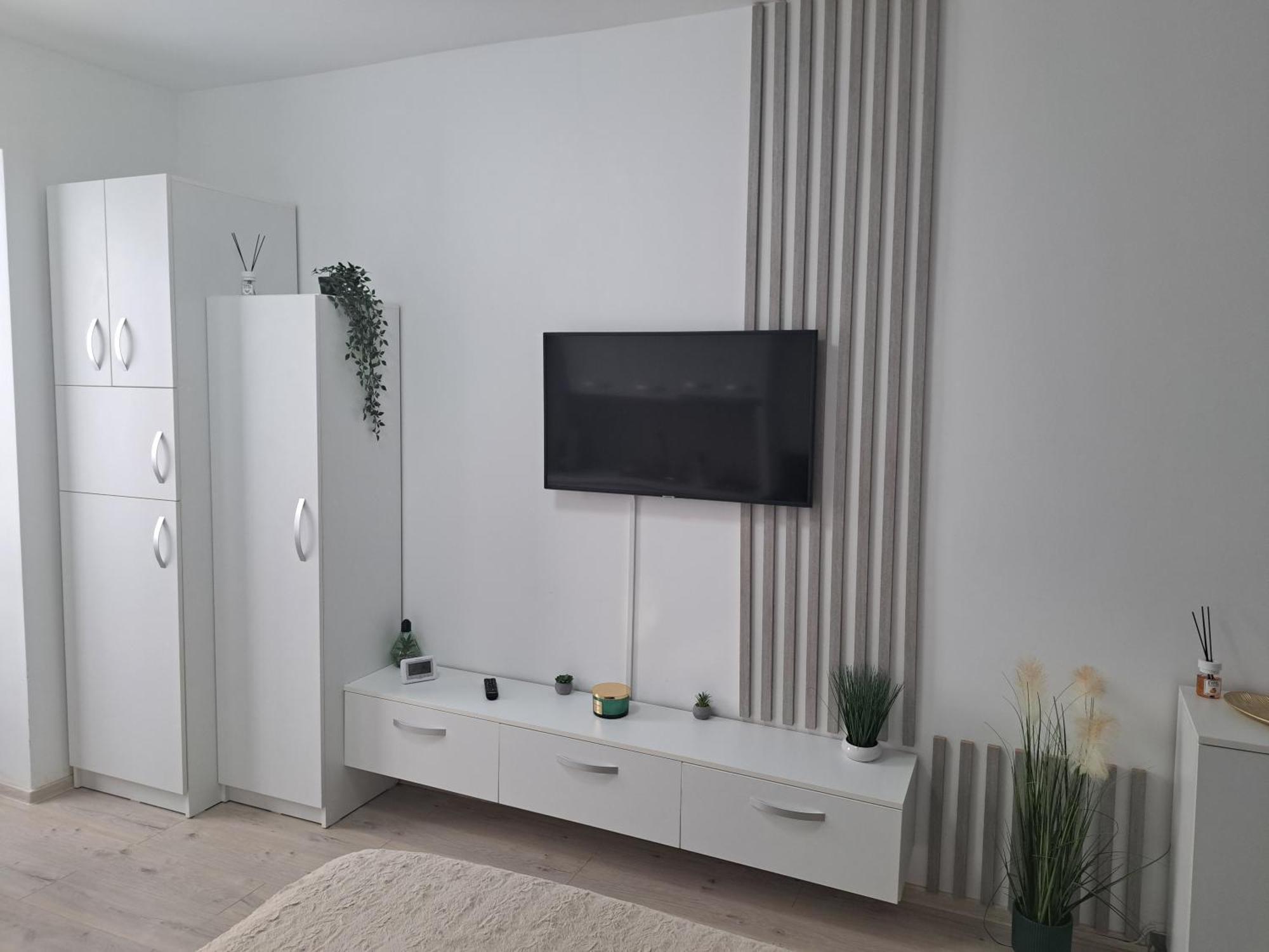 Gda Studio Onesti Buitenkant foto