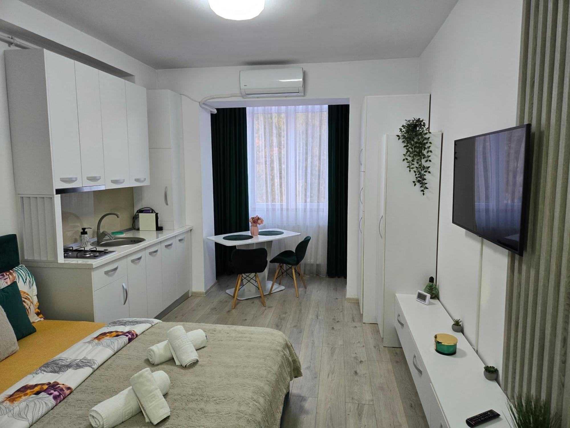 Gda Studio Onesti Buitenkant foto